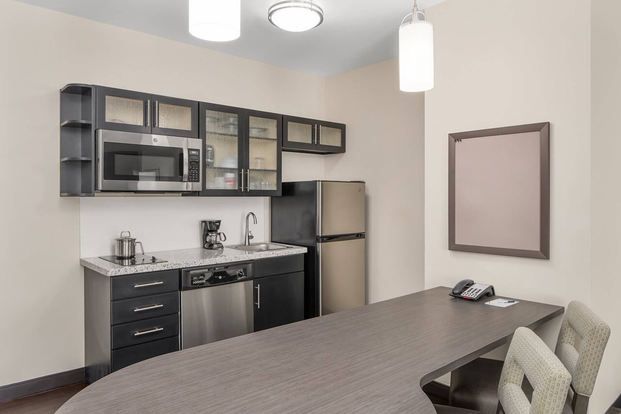 Mini kitchen in extended stay hotel